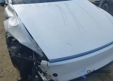 2026 Tesla Model Y Long Range Dual Motor All-Wheel Drive/Long Range Launch Series из США, поврежденный, VIN 7SAYGDEE7TA449451